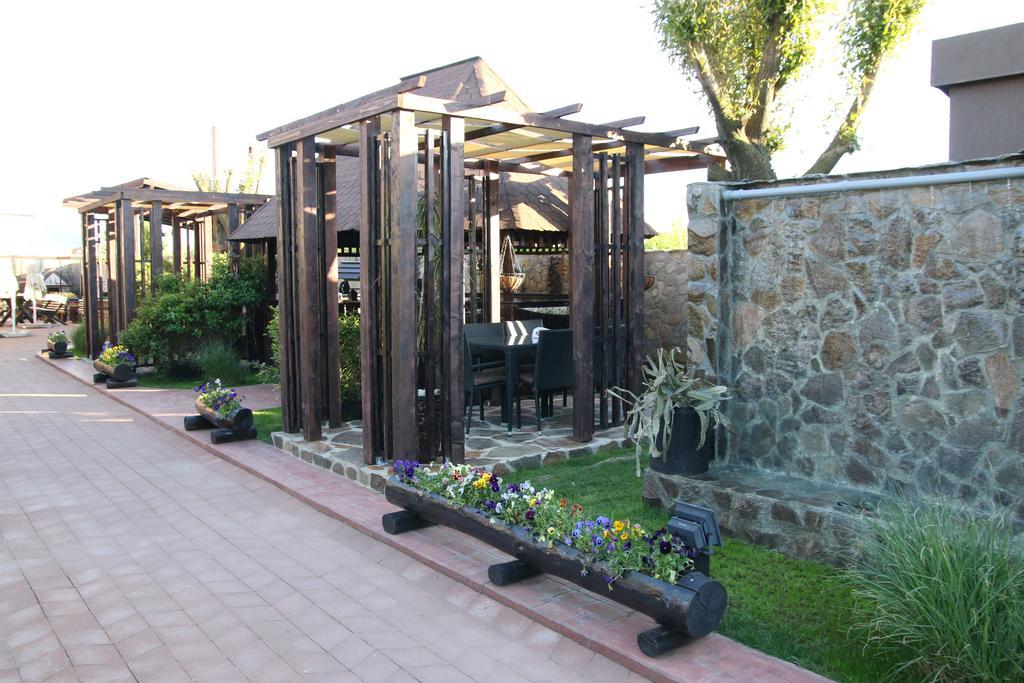 Rixo'S Guesthouse Circea Exterior photo
